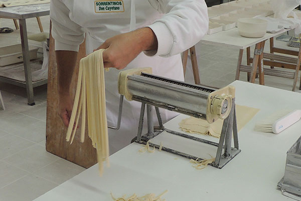 produccion de pastas don cayetano