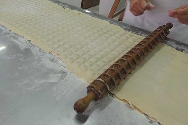 produccion de pastas don cayetano