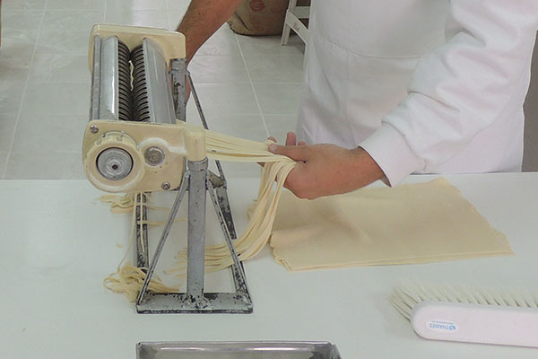produccion de pastas don cayetano